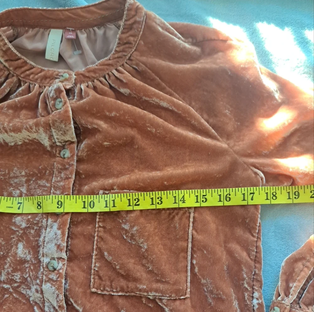 Anthropologie Pilcro Women's Crushed Velvet Blouse Button Up Burnt Orange XS - Picture 9 of 10